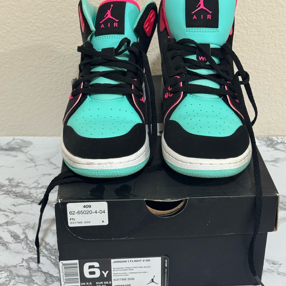Jordan 1 Flight 2 size 6 youth